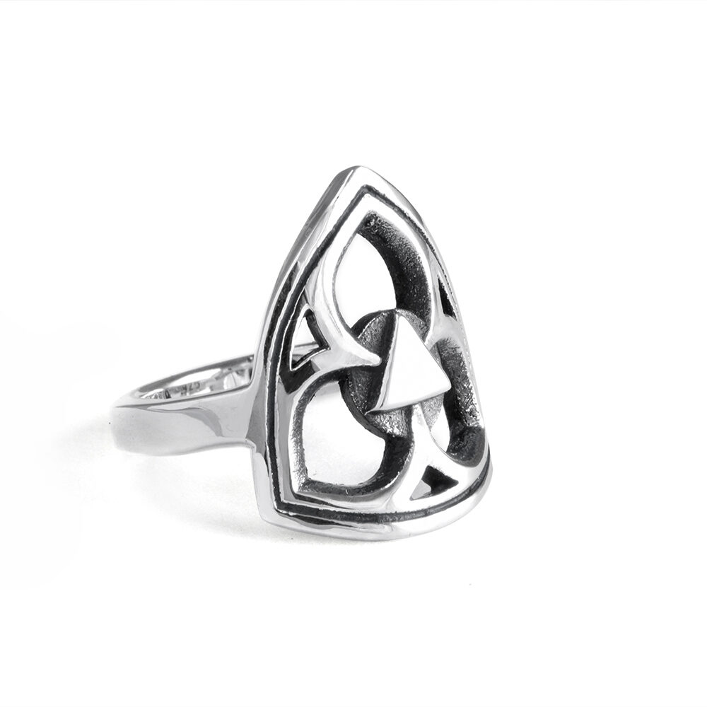 Ether11 Gothic Trefoil Ring