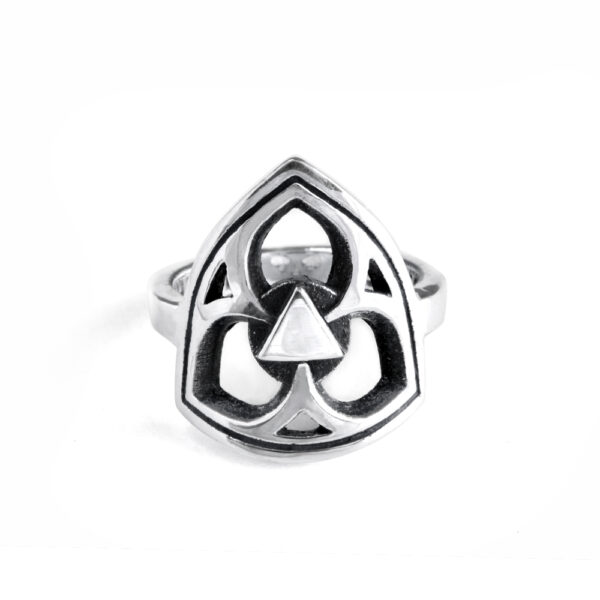 Ether11 Gothic Trefoil Ring
